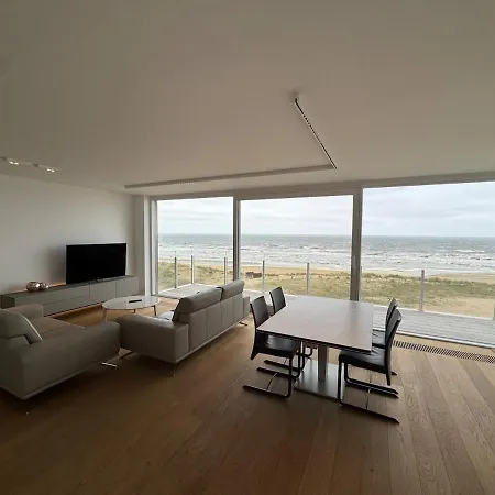 Le Zilt Renove Deux Vue Et Dune Avec Parking Prive A By La Conciergerie De Panne