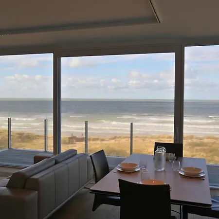 Le Zilt Renove Deux Vue Et Dune Avec Parking Prive A By La Conciergerie De Panne